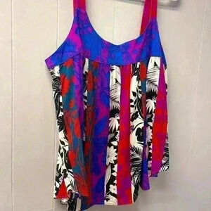 ⚡️5/$20 bundle sale⚡️ Rose + Olive Color block Flowy Top SM